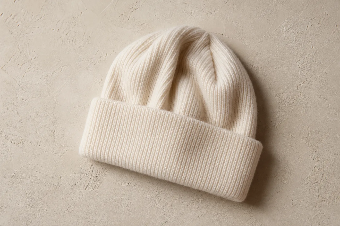 Bonnet Maille Côtelée — Iconique